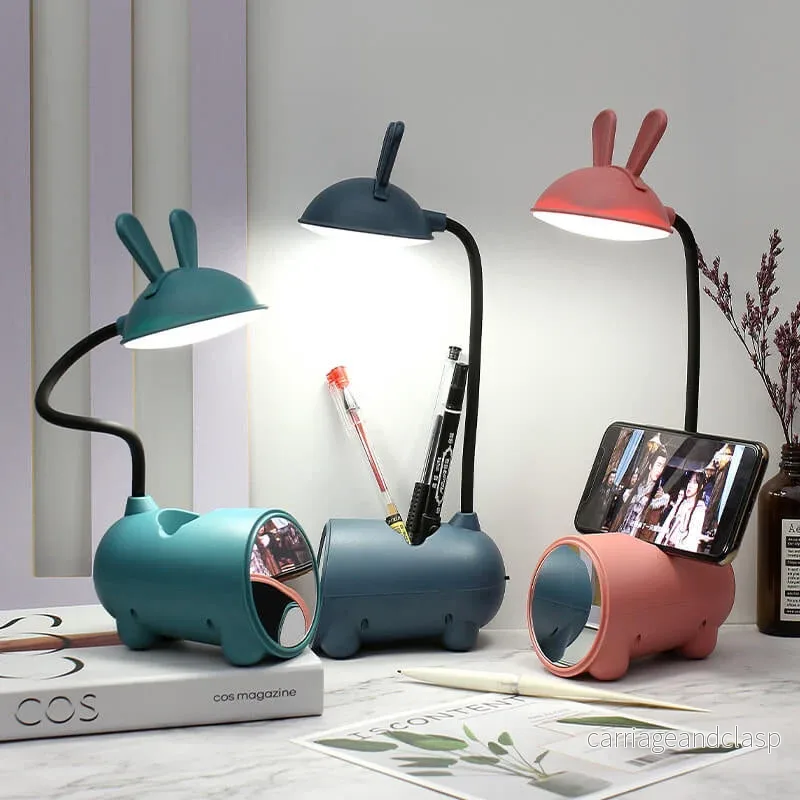 LumoBun Bordslampa – Söt LED Skrivbordslampa med Pennhållare och USB-anslutning | Veska