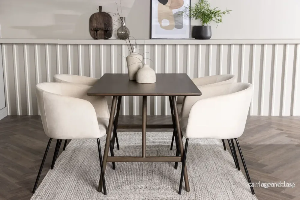 Berit & Kaseidon Matgrupp Beige/Mörkbrun