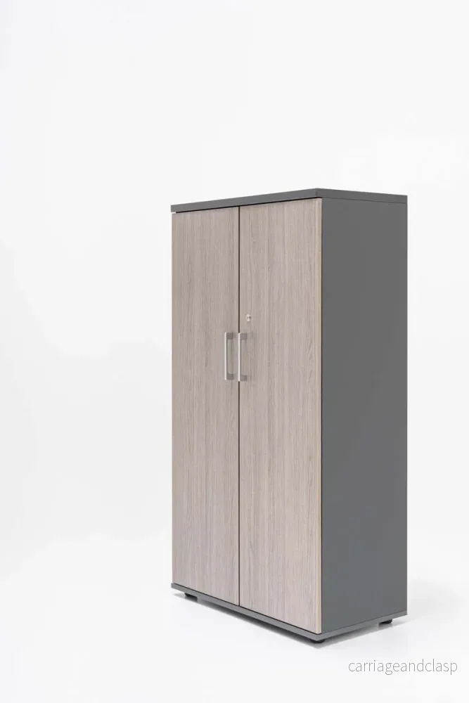 Standard file cabinet Standard file cabinet