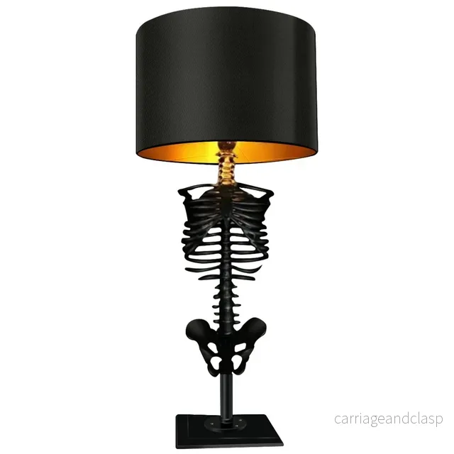 Hantverkad gotisk skelett bordslampa | Veska