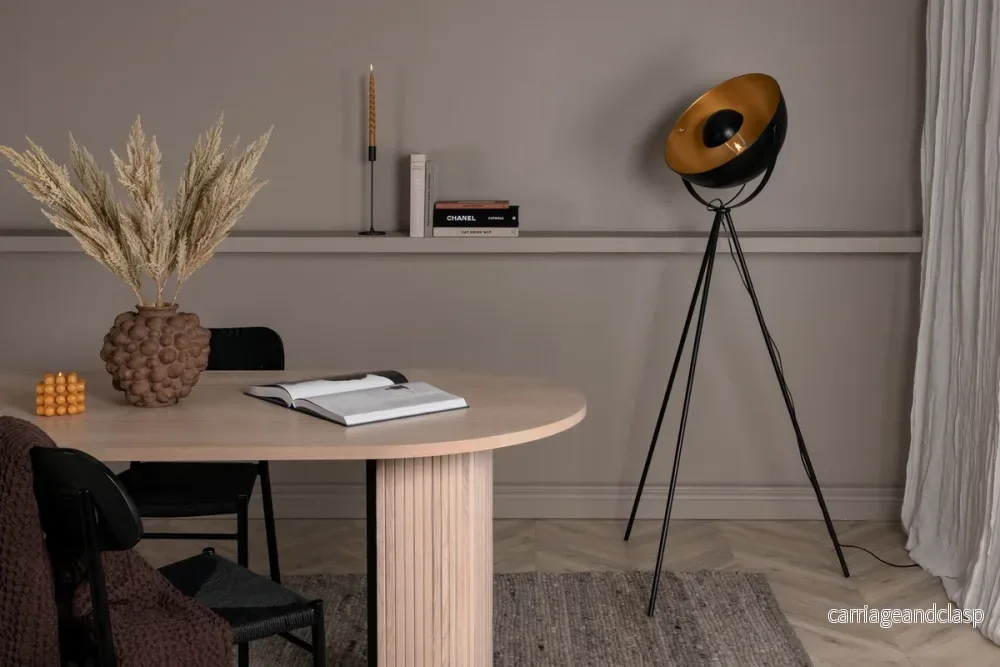 Search Golvlampa Svart Search Golvlampa Svart