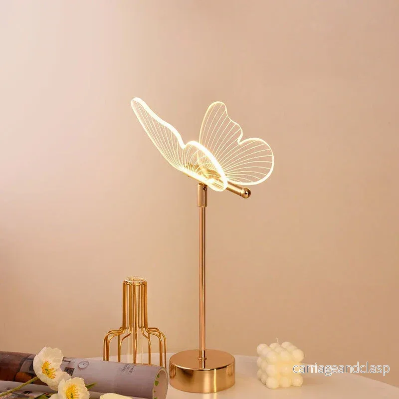Butterfly LED Bordslampa i Retrodesign – Dekorativ Skrivbordslampa för Vardagsrum, Sovrum & Kontor | Veska Butterfly LED Bordslampa i Retrodesign – Dekorativ Skrivbordslampa för Vardagsrum, Sovrum & Kontor | Veska