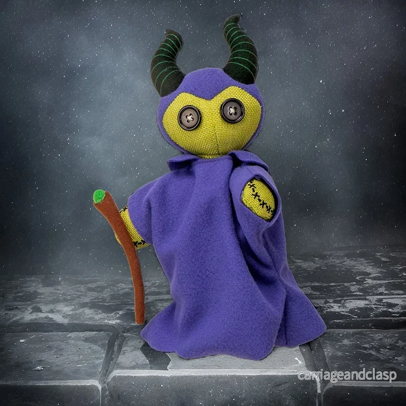 Pinhead Monsters - Queen Malice