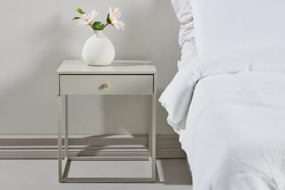 Bakal Sängbord Beige