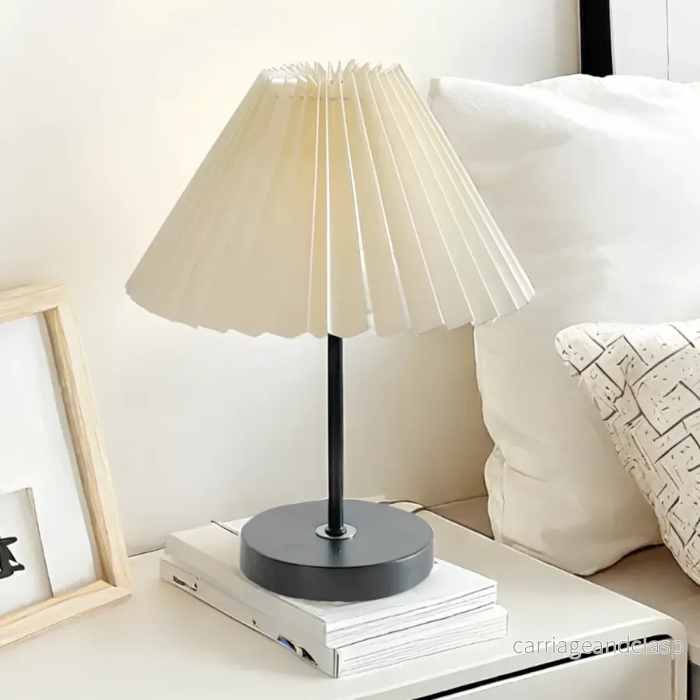 Veska | Pleatique Bordslampa Veska | Pleatique Bordslampa
