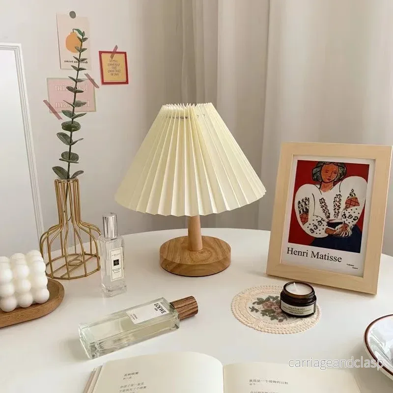 Veska | Vikbar Plisserad Bordslampa - Stylisk Vikbar LED Bordslampa för Unik Inredningsdesign - Bild 3