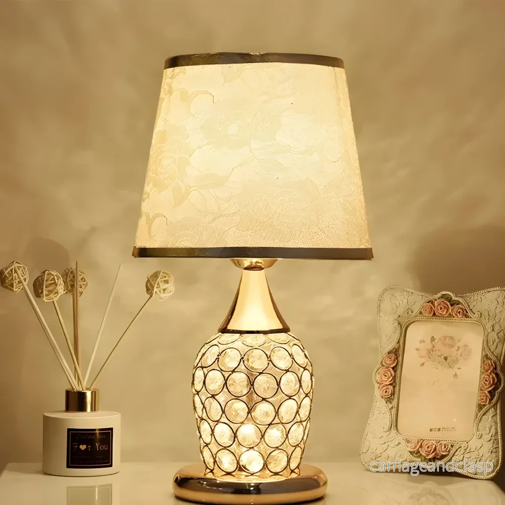 Veska | Lustrelia Crystal Optic Table Lamp | LED-belysning & Touch-funktion | Elegant Ljusspel | 220V | Plast