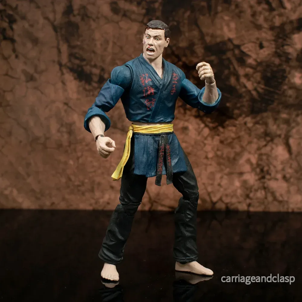 Jean-Claude Van Damme: (Blue Gi) Deluxe Actionfigur - Diamond Select - FÖRBESTÄLLNING - Bild 2