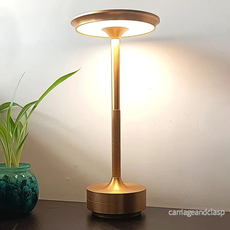 LumiTaf – Modern LED Bordslampa med USB Veska - Bild 2