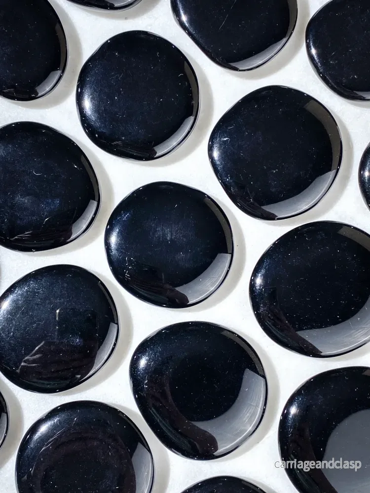 Svart Obsidian Disc