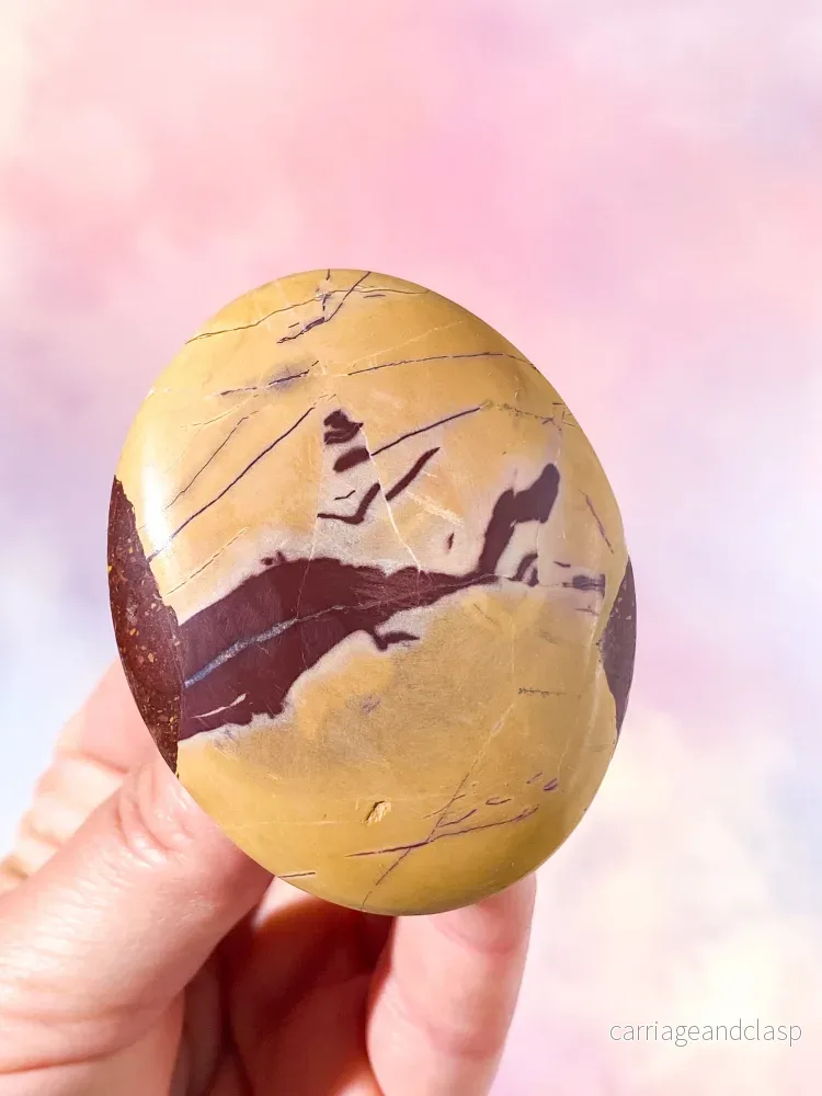 Mookaite Palmstone (nr 6) Mookaite Palmstone (nr 6)