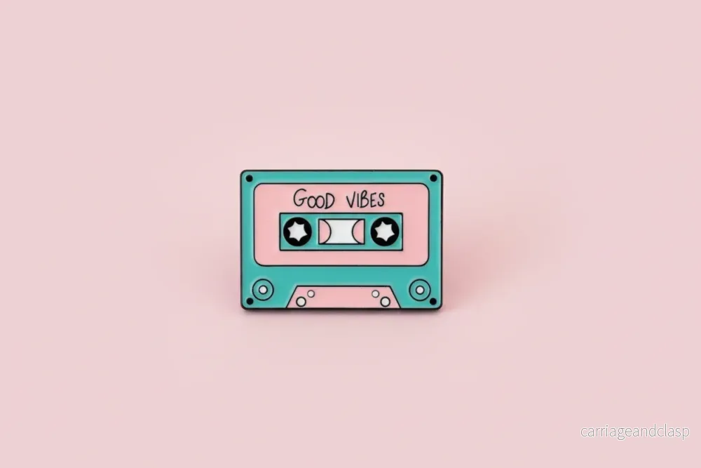 Pin – Kassettband ”Good vibes” Pin – Kassettband ”Good vibes”