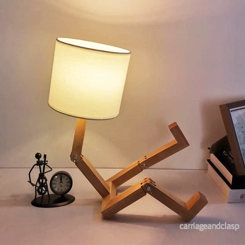 Robot Trä Bordslampa | Veska