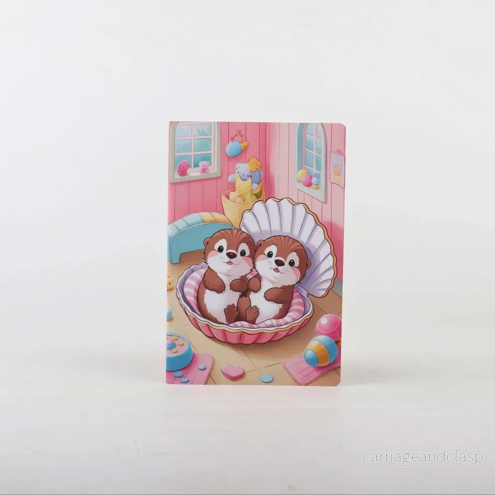 Kawaii anteckningsbok med uttermotiv Kawaii anteckningsbok med uttermotiv