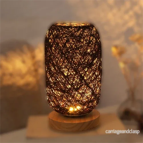 Bordslampa i rattan trä | Veska