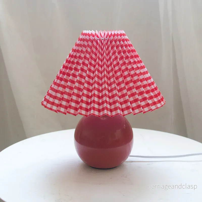Elegant bordslampa i vintage-stil - antik design med veckad lampskärm, retro bordslampa för vardagsrum och sovrum, dekorativ och stilren | Veska - Bild 3