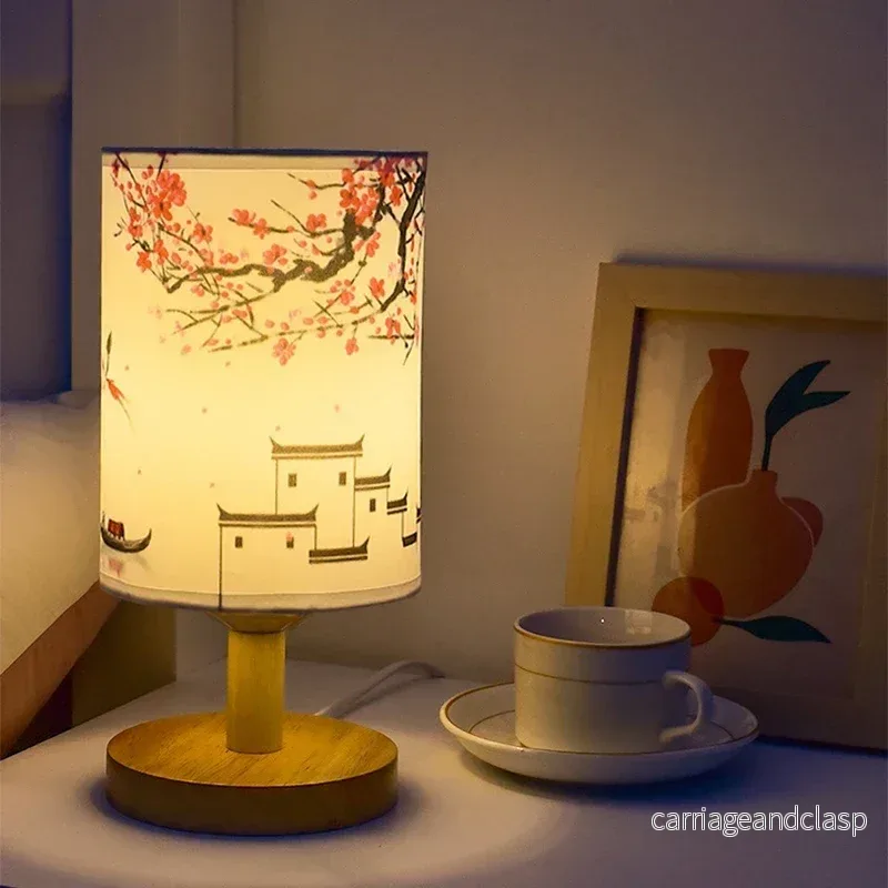 Veska | LiánHua LED Bordslykta Plommonblomma | Dimbara | Tygskugga i Kinesisk stil | Varm vit ljus | EU Kontakt Veska | LiánHua LED Bordslykta Plommonblomma | Dimbara | Tygskugga i Kinesisk stil | Varm vit ljus | EU Kontakt