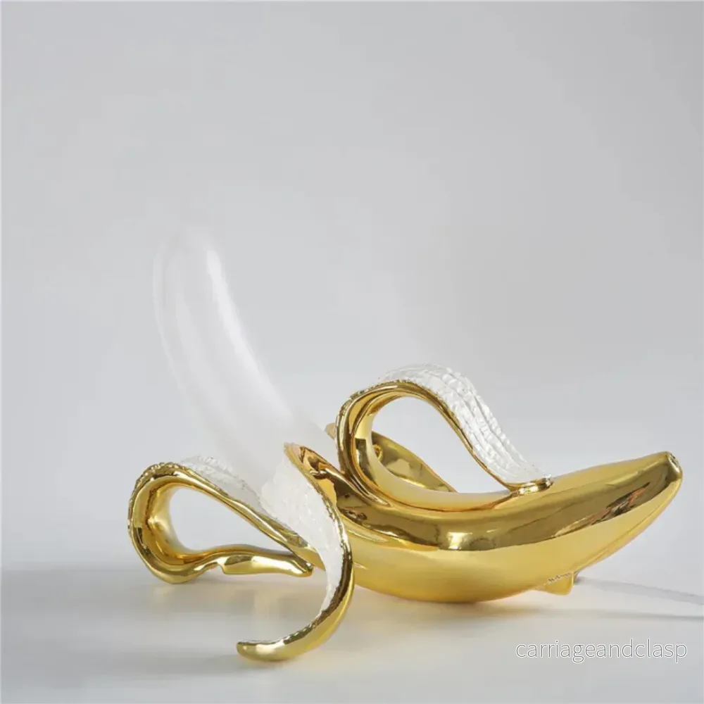 Veska | Golden Banana LED Bordslampa