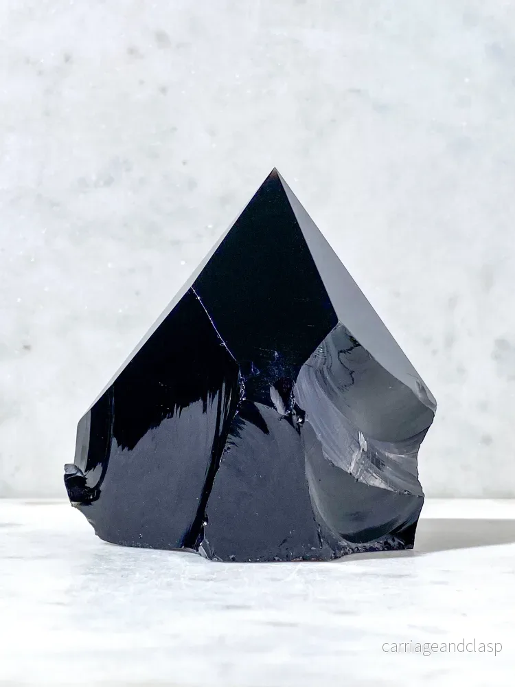 Obsidian med polerad spets (nr 7) Obsidian med polerad spets (nr 7)