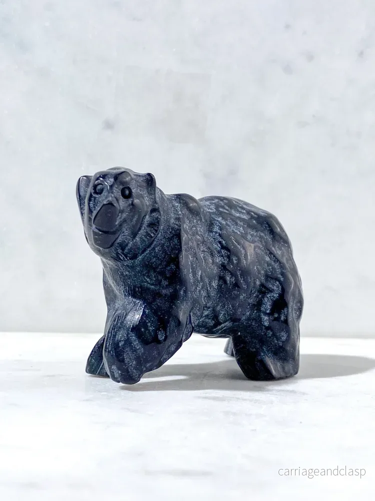 Svart Obsidianbjörn Svart Obsidianbjörn