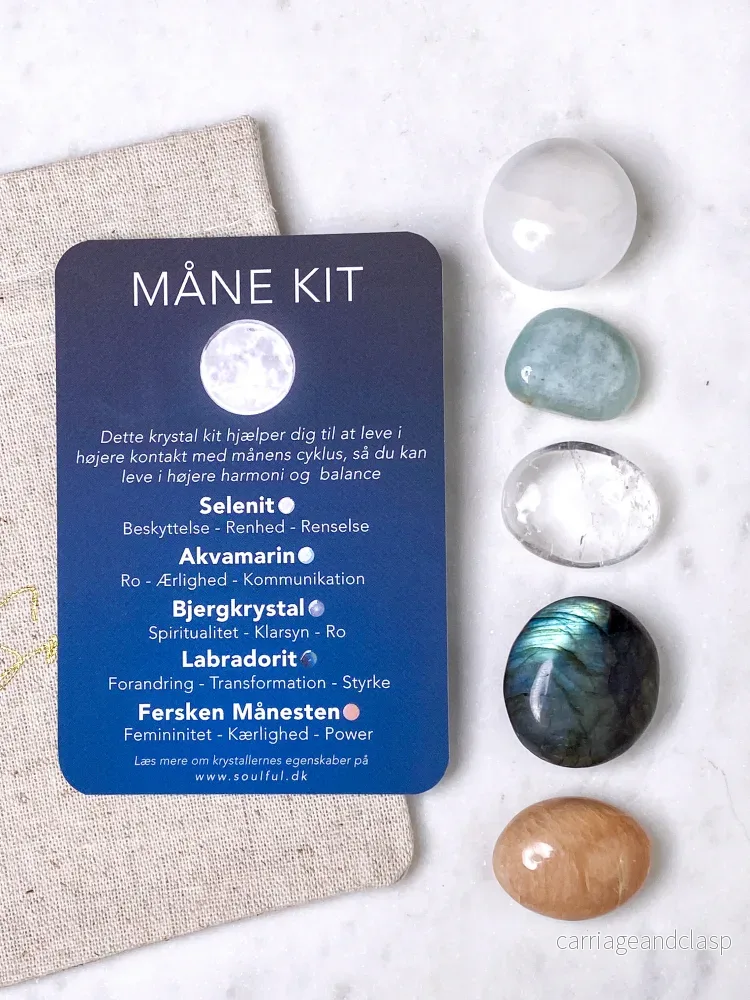 Moon Kit. Moon Kit.