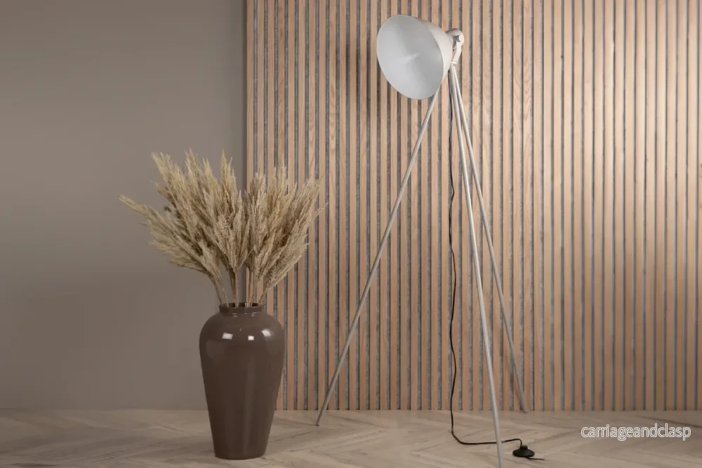 Tiv Golvlampa Beige Tiv Golvlampa Beige