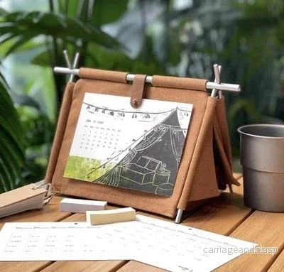 Camping Dreams Tält Skrivbord Kalender | Veska Camping Dreams Tält Skrivbord Kalender | Veska